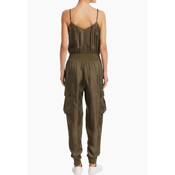 Cinq a Sept Green Jumpsuit with Elegant Design - Picture 9 of 9